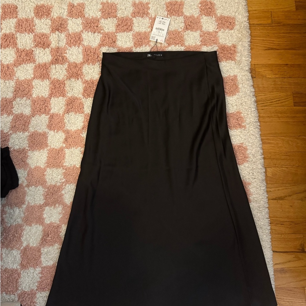 Zara Black Midi Skirt